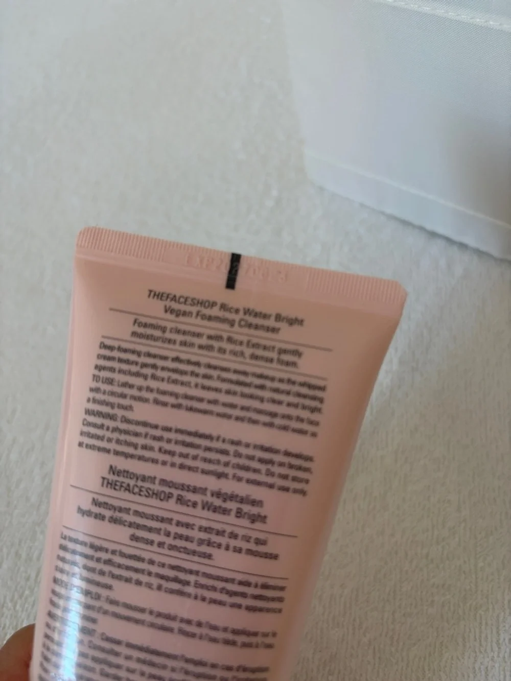 The Face Shop Rice Water Bright Vegan Foaming Cleanser - Pink